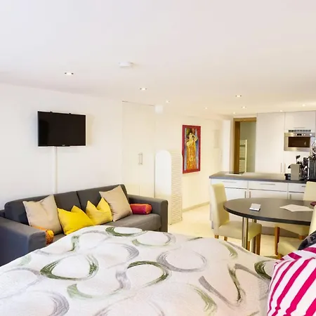 Trendguide By Alpine Host Helpers Daire *