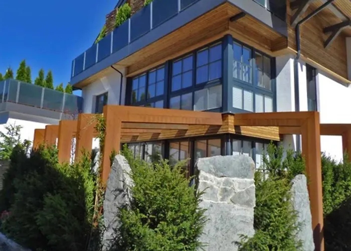 Trendguide By Alpine Host Helpers Apartament