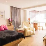 Trendguide By Alpine Host Helpers Apartmán *