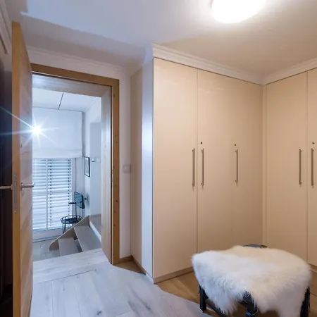 Apartment Trendguide By Alpine Host Helpers *