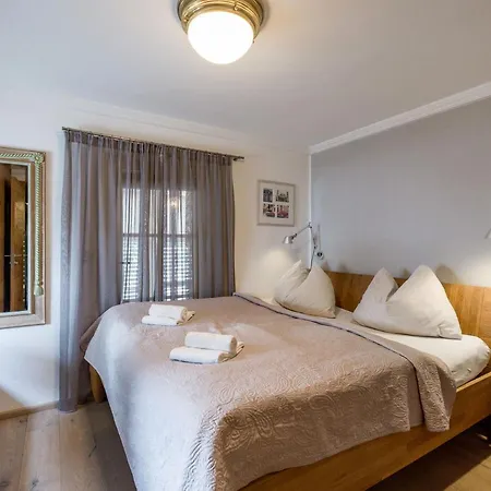 Apartment Trendguide By Alpine Host Helpers *